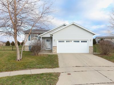 5863 Crown Ln NW, Rochester, MN, 55901
