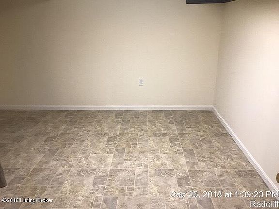 3rd image of 940 Timberwood Dr