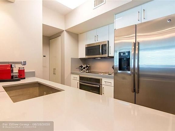 2nd image of 347 N New River Dr E APT 1508