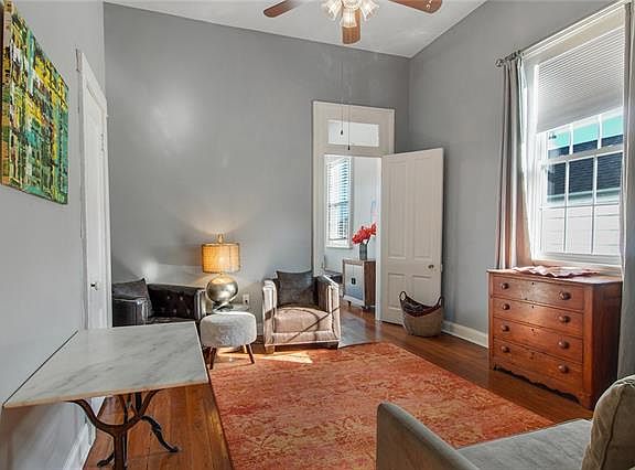 5th image of 5922 Magazine St
