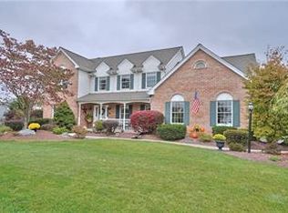 4755 Kathi Dr, Bethlehem, PA 18017