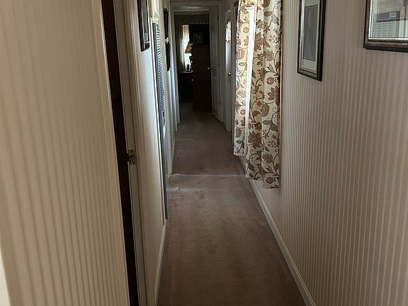5th image of 10 Stanwood Drive