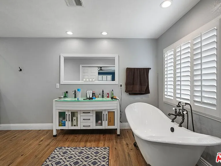 4631 W Avenue M8 — Photo 31