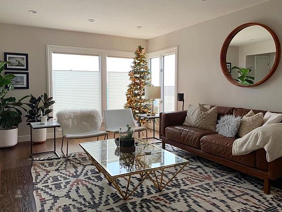 3rd image of 664 Teresita Blvd
