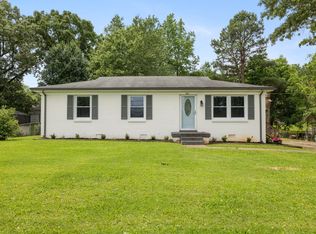 104 Spanish Ct, Dickson, TN 37055