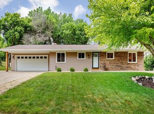 5841 131st St W, Apple Valley, MN 55124