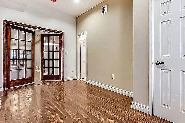 1st image of 802 Mac Donough St #1R