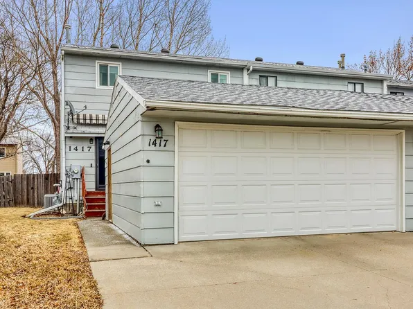 1417 11th St W, West Fargo, ND 58078