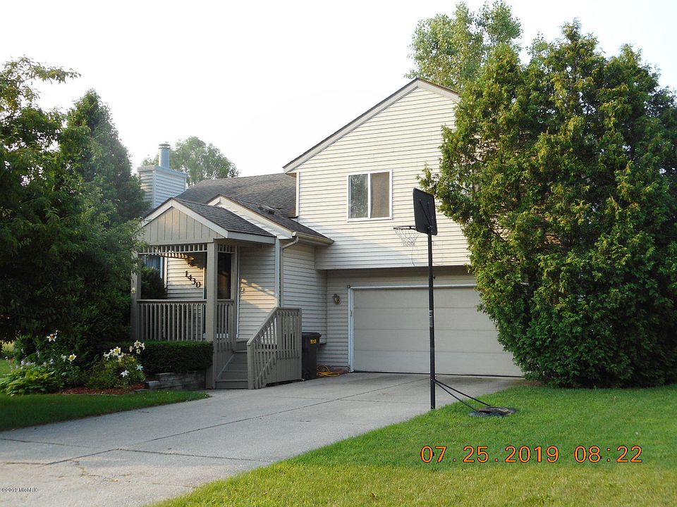 1st image of 1430 Manorwood Dr SE