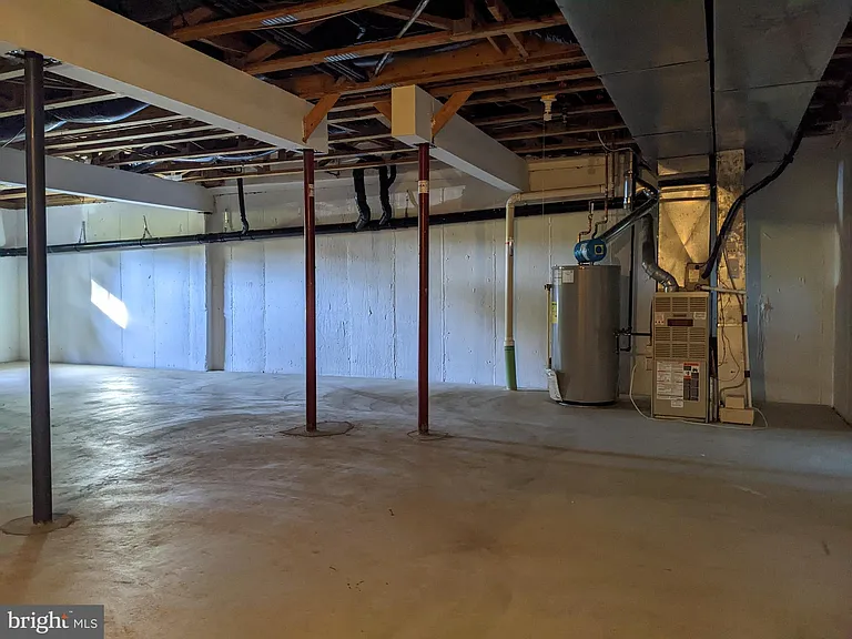 318 Brickhouse Rd — Photo 18