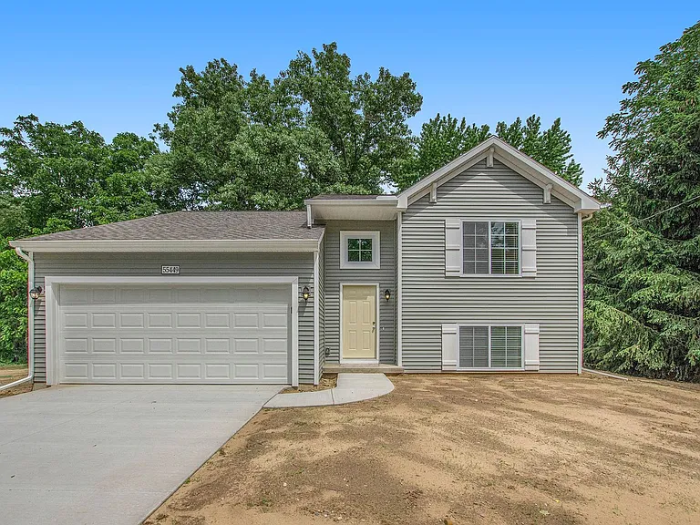 3044 Ivy Wood Cir — Photo 1