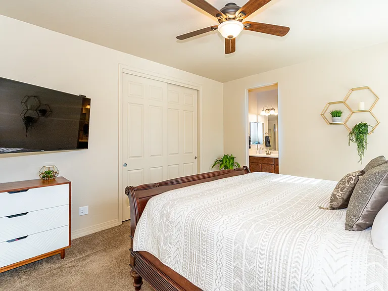 2741 W Pico Del Monte Cir — Photo 20
