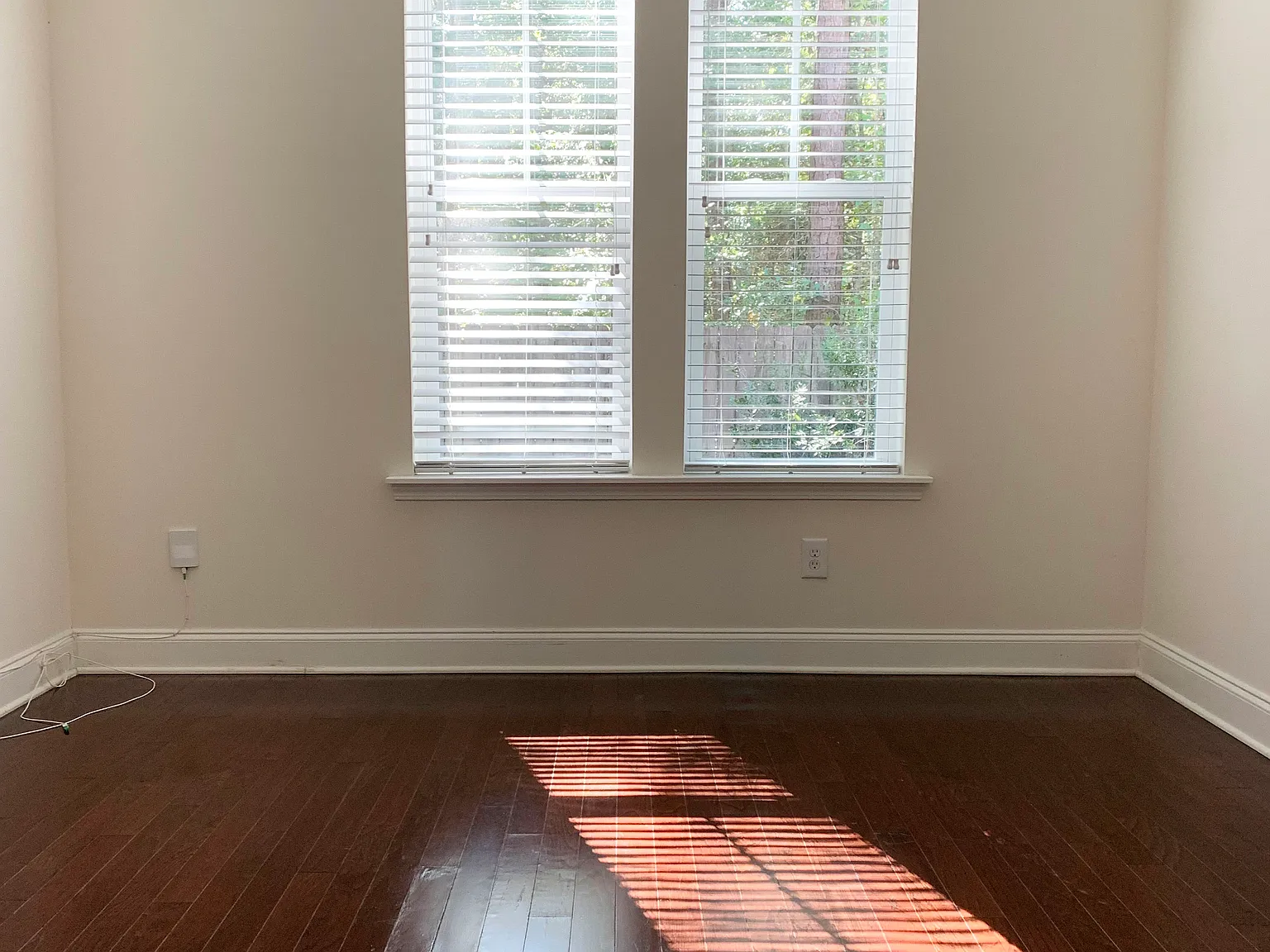 4 bed, 2469 sqft, $3,300 — Photo 4