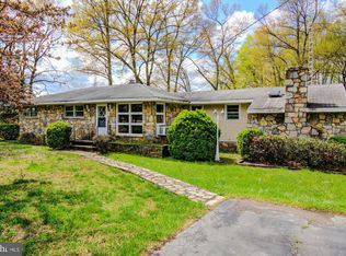 9366 Meetze Rd, Midland, VA 22728