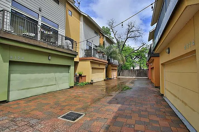 Building Photo - 4122 Spencer St
