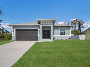 181 Hercules Dr, Rotonda West, FL 33947