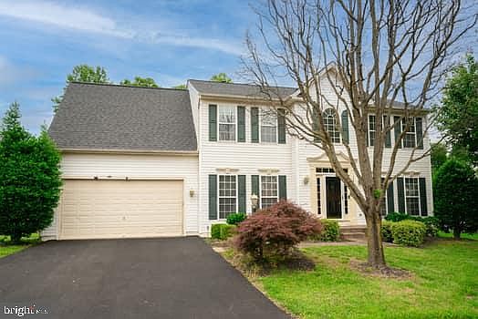 5th image of 17661 Avenel Ln