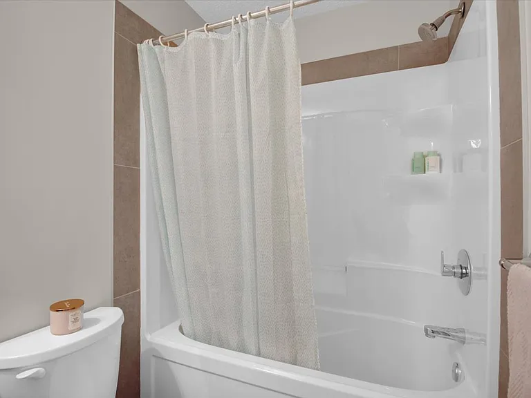 8530 94th Ave #104 — Photo 21