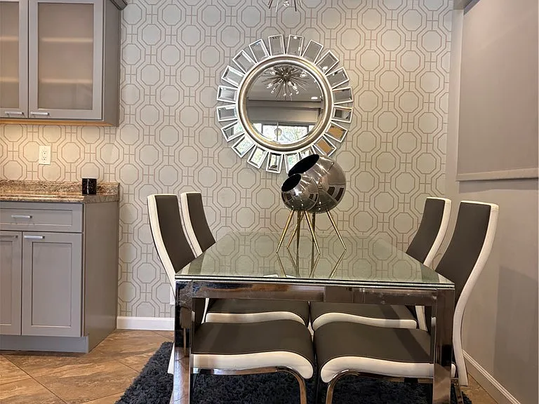 510 N Villa Ct — Photo 10