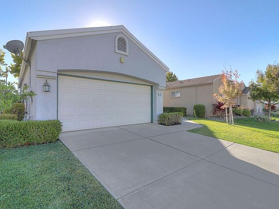 3rd image of 783 Oakhill Way