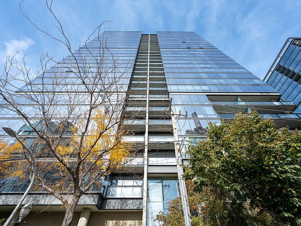 1st image of 860 W Blackhawk St Unit 1103