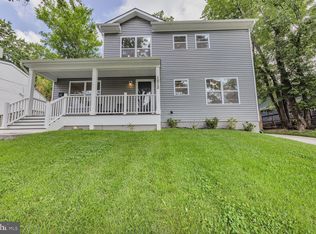 1212 Parrish Dr, Rockville, MD 20851