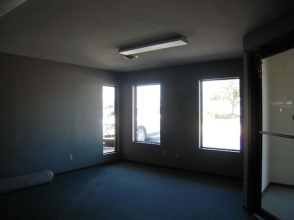 4th image of 108 Downey Pl #1