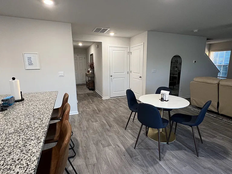 4628 Slatestone Dr — Photo 10