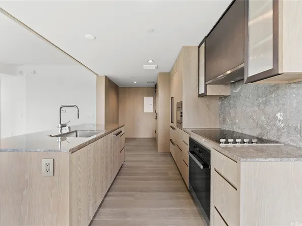 1000 Auahi St #1410, Honolulu, HI 96813