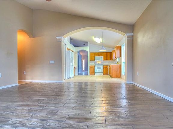 5th image of 25421 Lexington Oaks Blvd