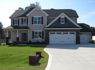 38 E Saddle Ct, Clayton, NC 27527