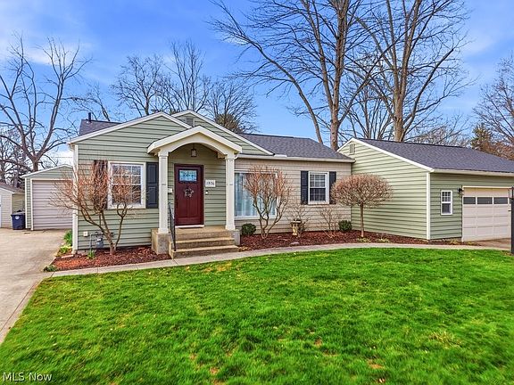 3rd image of 1976 Stabler Rd