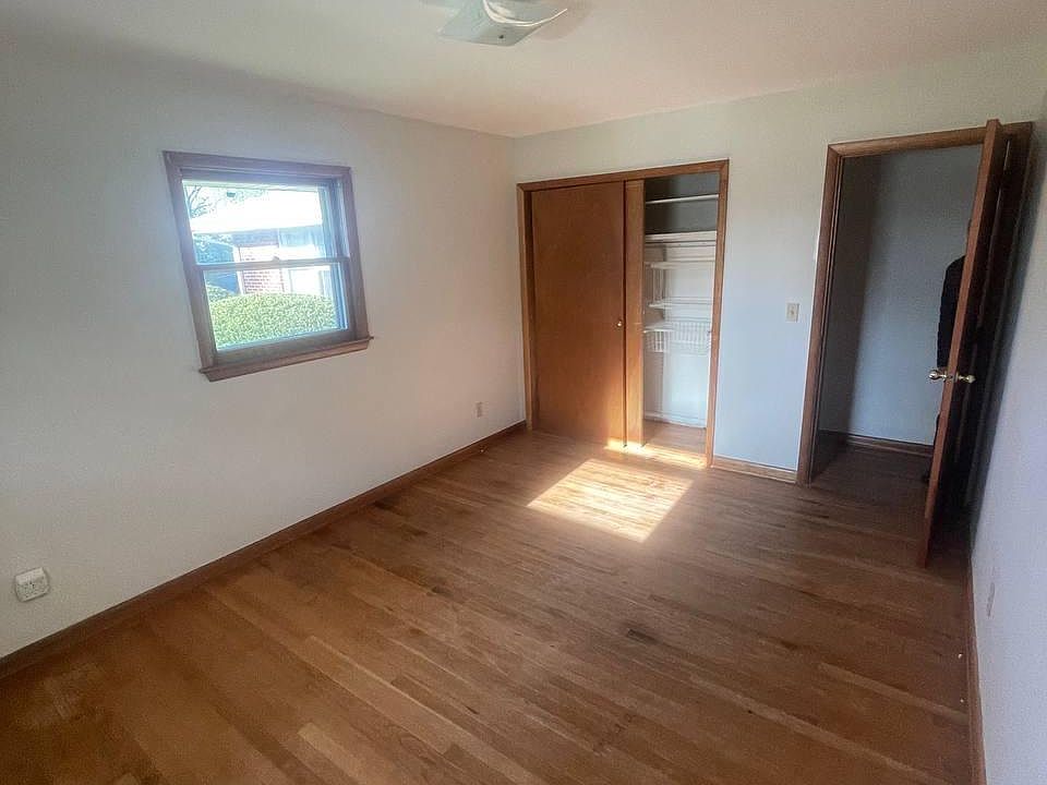 1st image of 4406 E Deckard Dr
