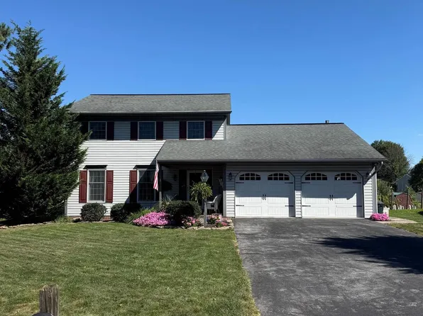 43 Raymond Ct, Elizabethtown, PA 17022
