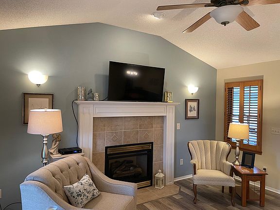 3rd image of 342 Lioba Dr APT 3A
