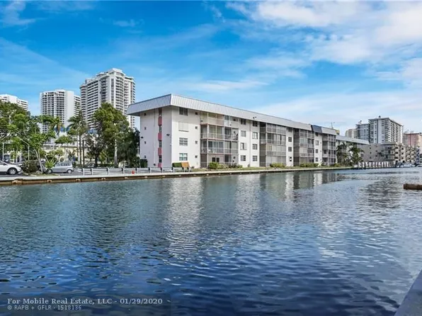 3725 NE 169th St APT 105, North Miami Beach, FL 33160