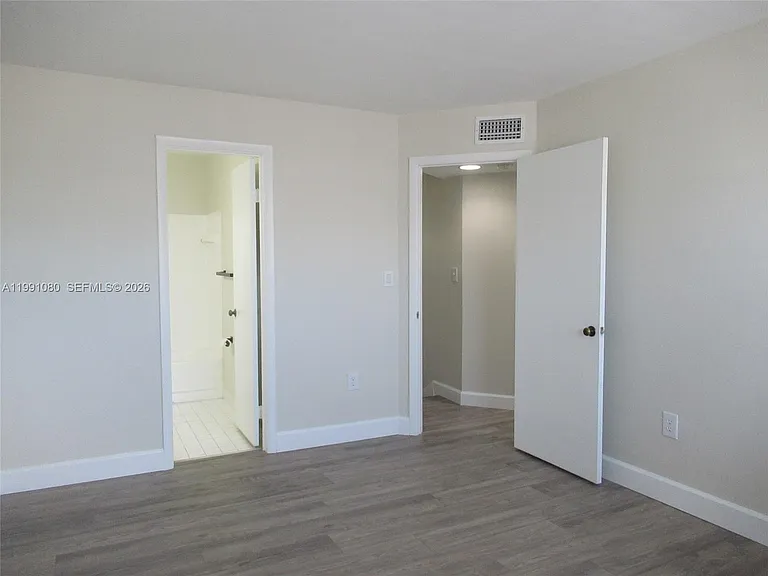 6825 SW 45th Ln #12 — Photo 10