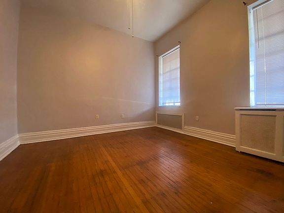 4th image of 4246 Parkside Ave Floor 1