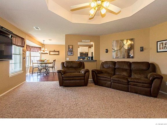 4th image of 19416 Holly Ct