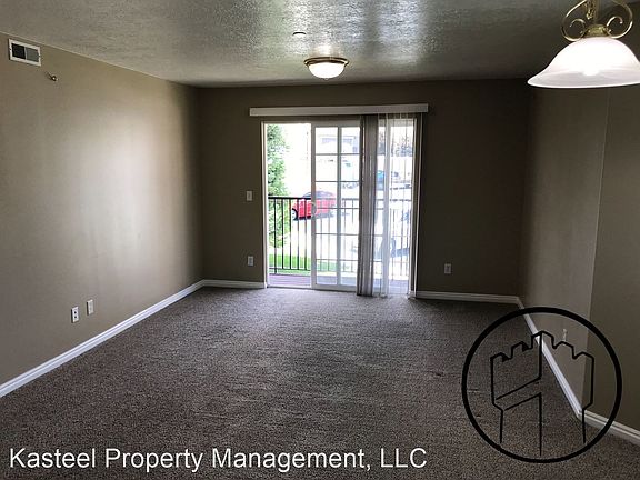 4th image of 2124 N Morning Star Dr #7