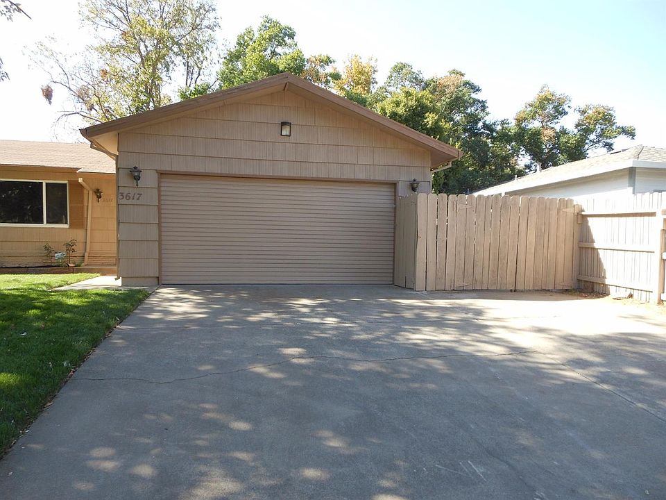 2nd image of 3617 Casa Rosa Way