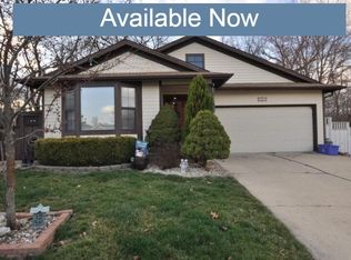 705 Oak Hollow Ct, O'Fallon, IL 62269