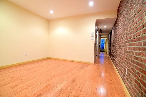 Rented by J Misrahi Realty Corp | media 15