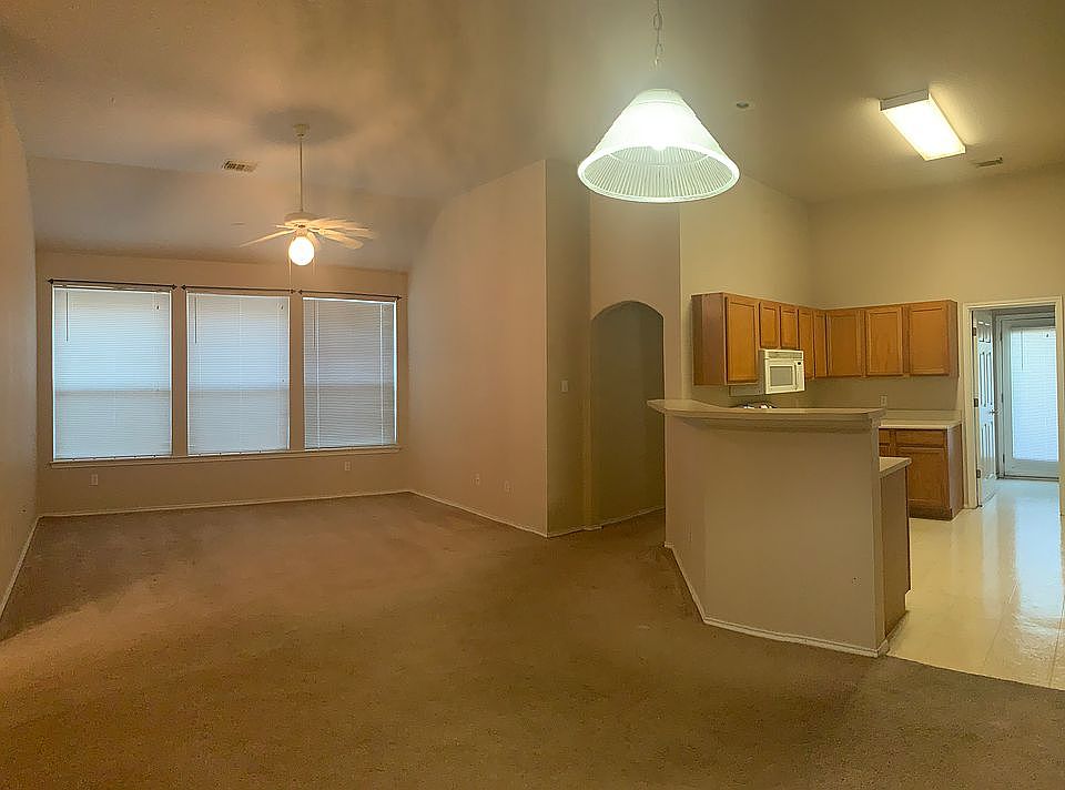 1st image of 2843 Southampton Way APT A