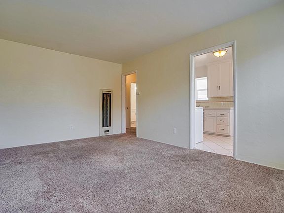 5th image of 2919 E Theresa St #8