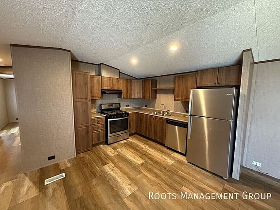 4th image of 154 Evergreen Dr #149