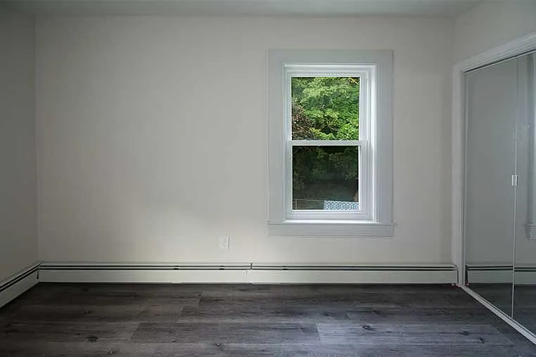 3 bed, $2,000 — Photo 3