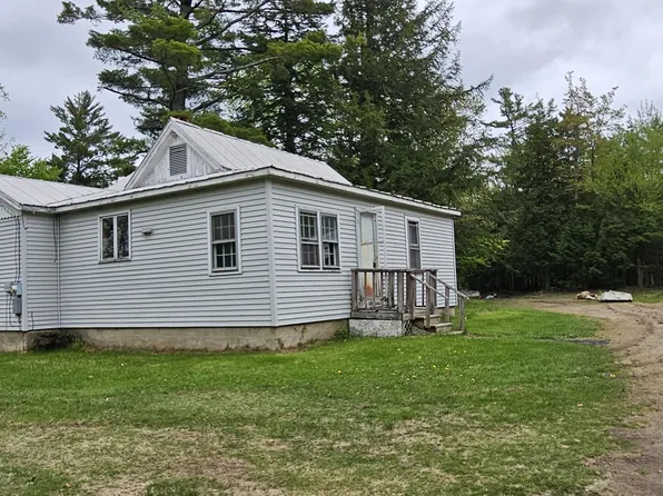 376 Backkingdom Road, Mexico, ME 04257
