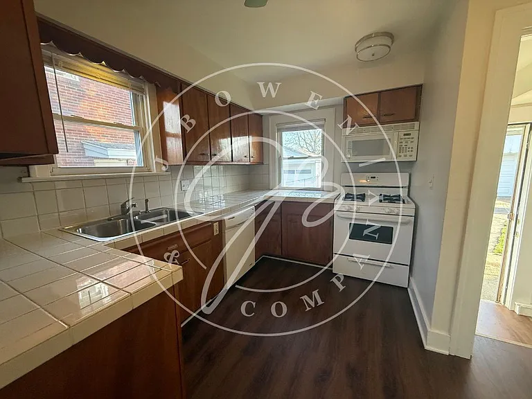 446 W Capistrano Ave — Photo 5