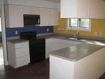5th image of 6985 Meadowfield Ave